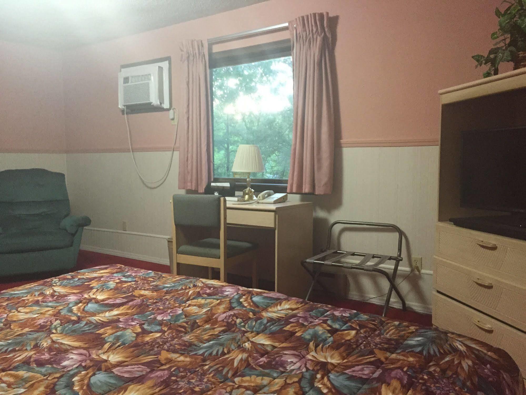 Carlin Villa Motel Carlinville Exteriör bild
